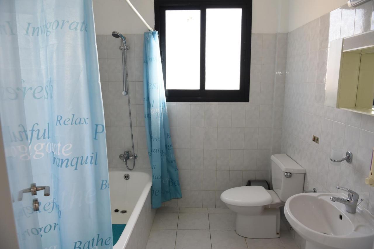 Tycoon Apartments Limassol Habitación foto